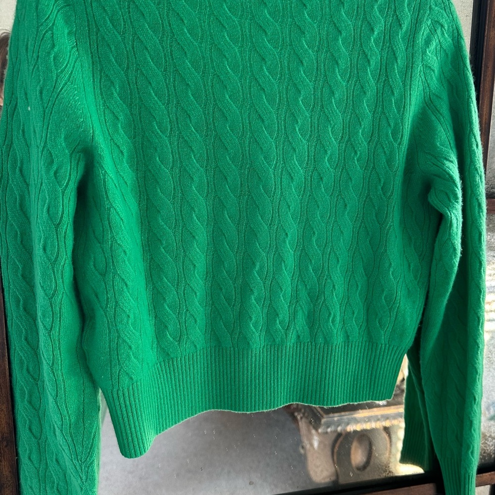 J.Crew Shrunken cashmere cable-knit V-neck cardigan. Size S - Picture 3 of 5
